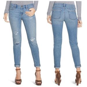 White House Black Market Distressed Girlfriend Jeans Light Wash Size 6